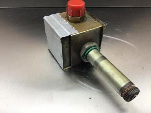 Liebherr Richtingsregelventiel